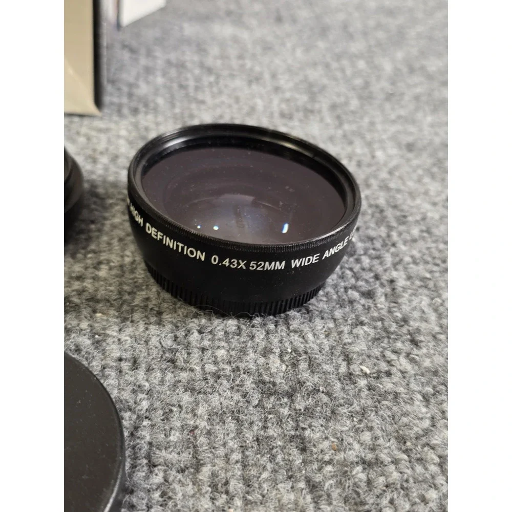 Vivitar 0.43X Professional Wide Angle Lens w/ Macro 52mm HD4 Optics